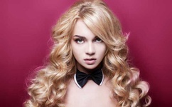 爱穿丝袜的主持人